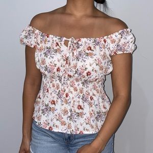 Super Cute Floral oOff the shoulder top